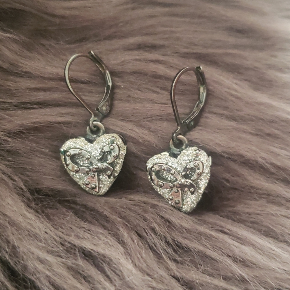 Betsey Johnson Rare Boxed Polka Dot Heart Drop Earrings